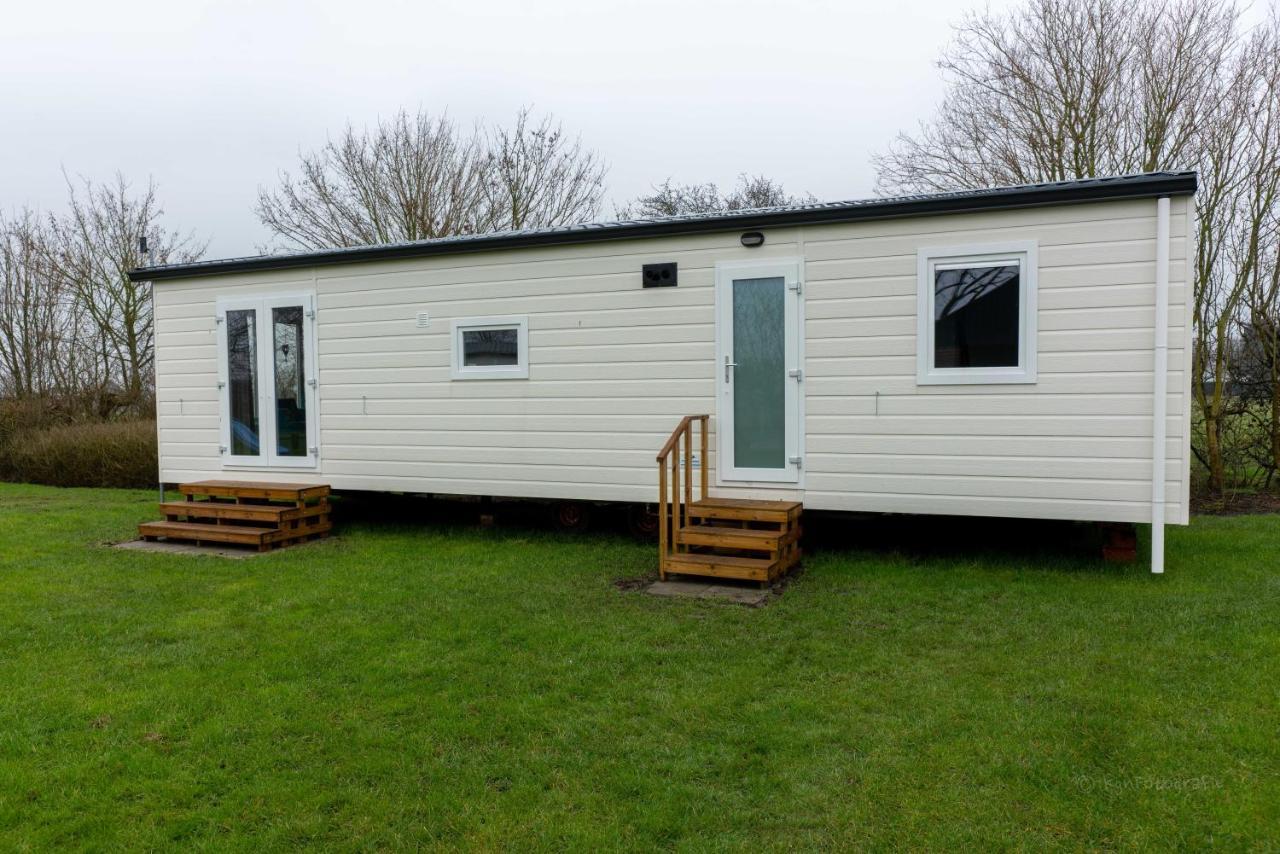Chalets Op Minicamping Dorpszicht Gapinge Exterior foto