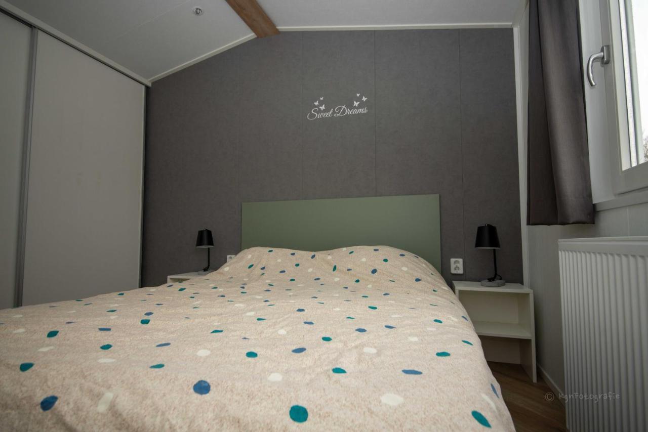 Chalets Op Minicamping Dorpszicht Gapinge Exterior foto