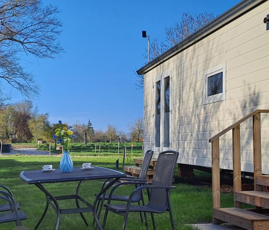 Chalets Op Minicamping Dorpszicht Gapinge Exterior foto